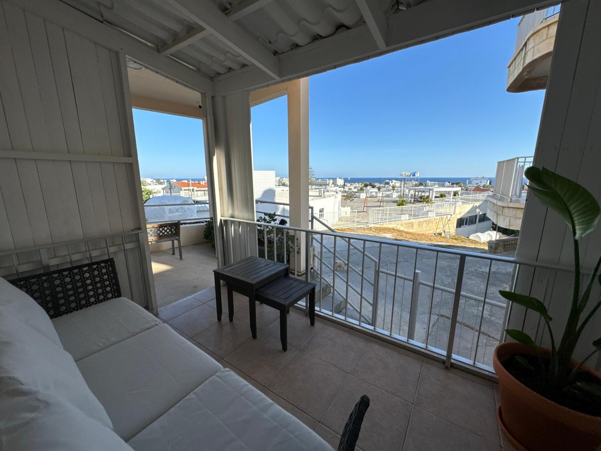 Topikos Apartments Aya Napa Dış mekan fotoğraf