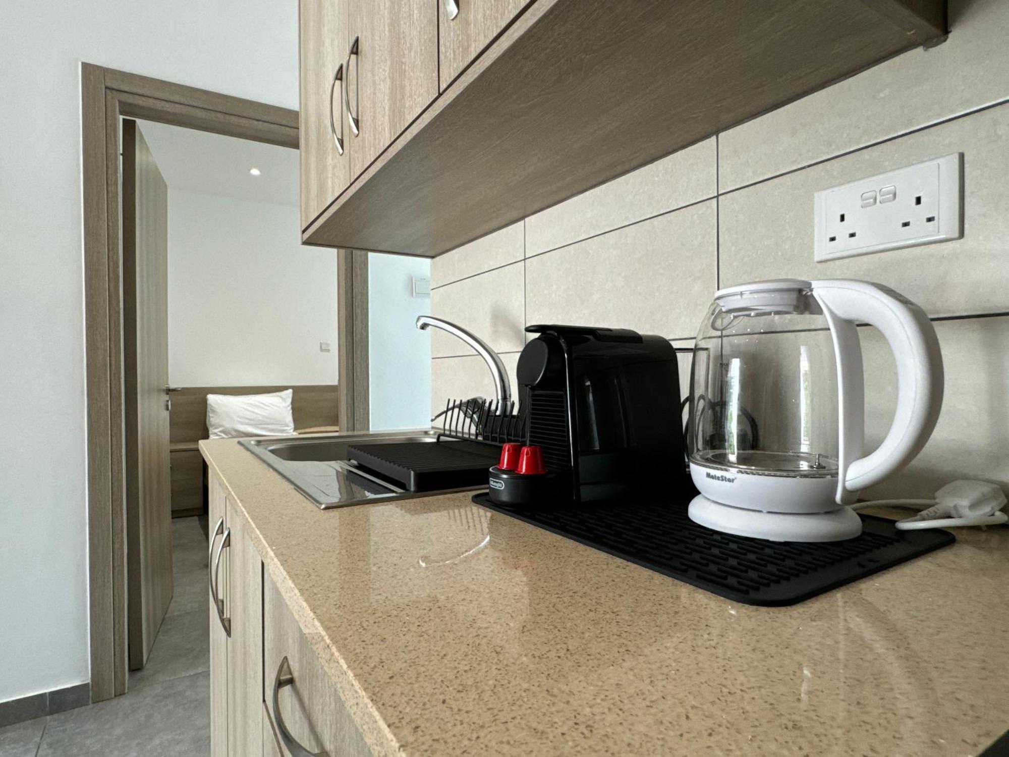 Topikos Apartments Aya Napa Dış mekan fotoğraf