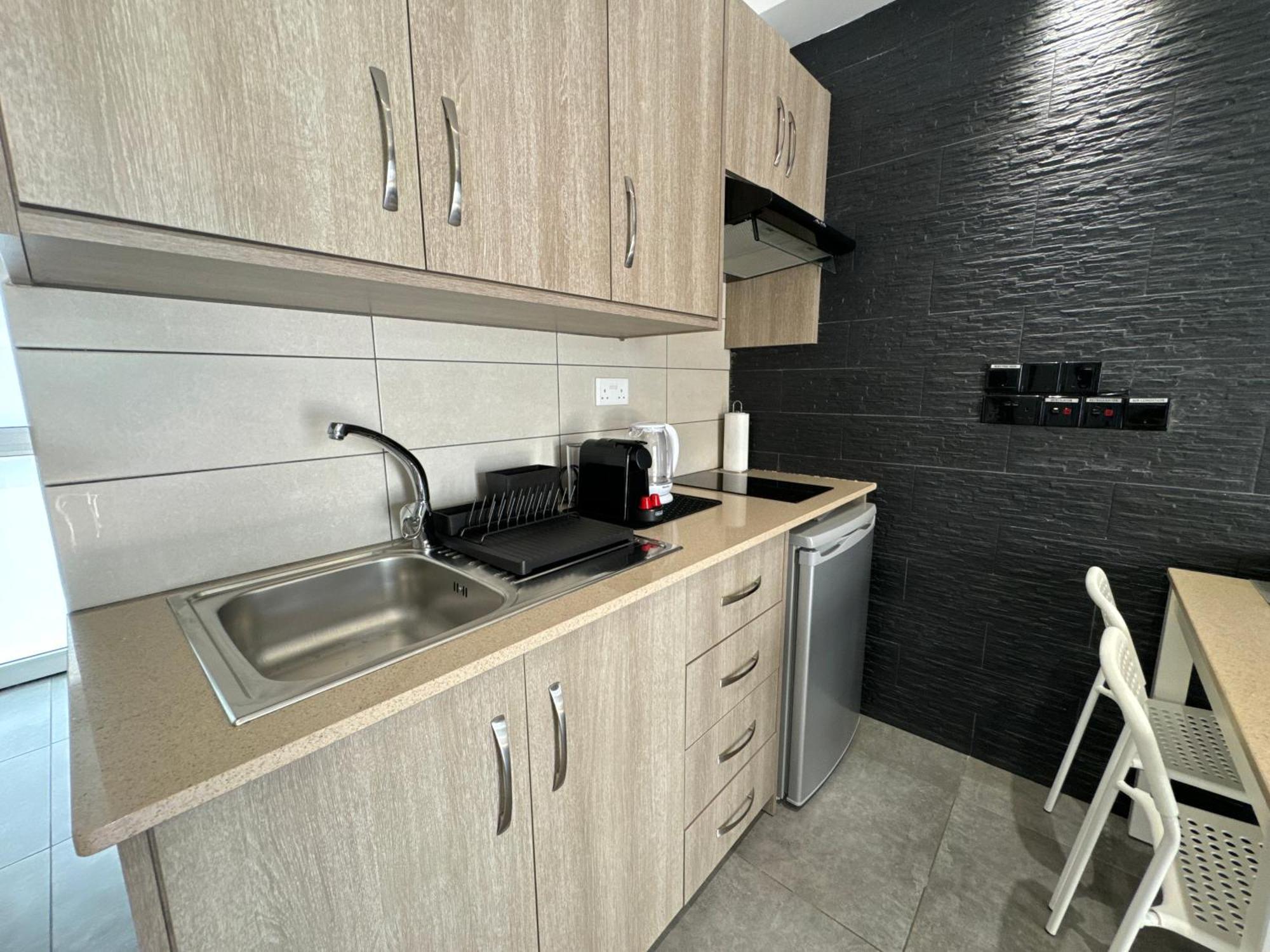 Topikos Apartments Aya Napa Dış mekan fotoğraf